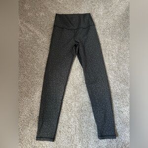 Aerie leggings in leopard print
